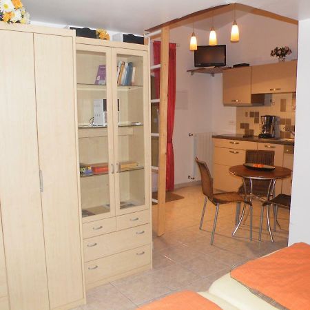 Villa Liamone Studio Fuer 3 Personen , 400 M Vom Strand, Pool, Klimaanlage Сагон Екстериор снимка